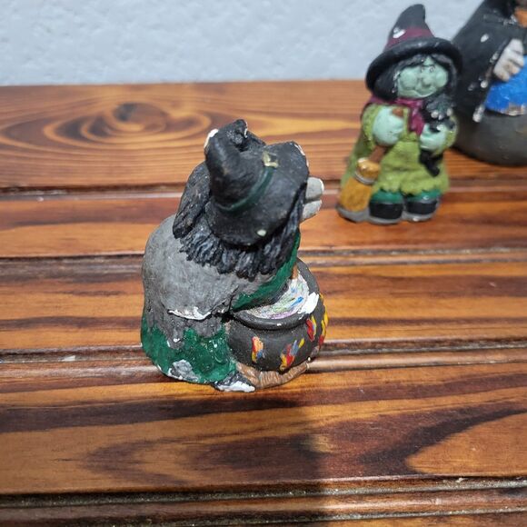 Lot Of 8 Miniature Figures Halloween Village Mini graveyard Skeleton Ghost Witch - Picture 5 of 16